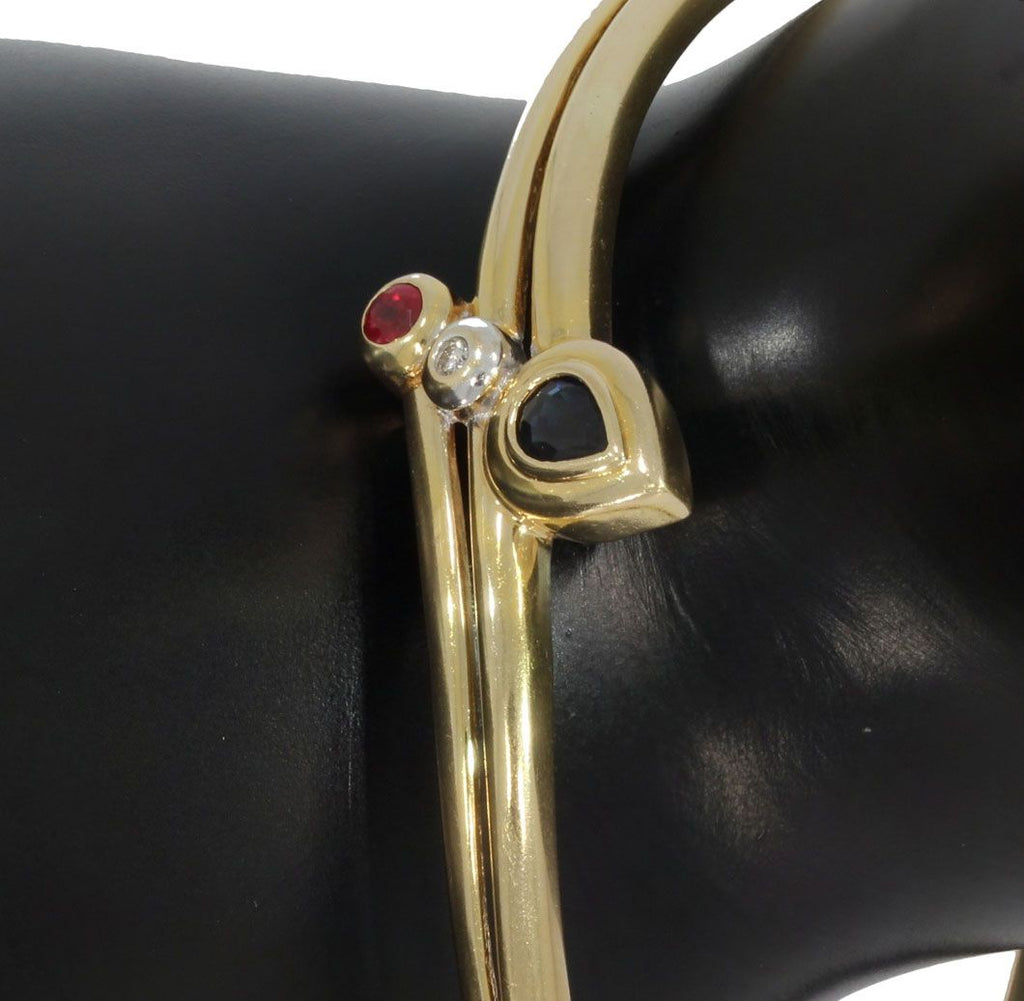 14 karat yellow gold (bangle) Bracelet with sapphire, ruby and diamond – Dutch hallmarked